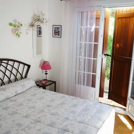Holiday home Maison Le Lavandou, 4 Pieces, 5 Personnes - Fr-1-308-94